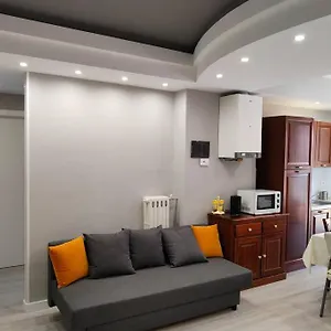 https://incantevole-appartamento-sul-mare-borgo-marina.hotelitalianriviera.com
